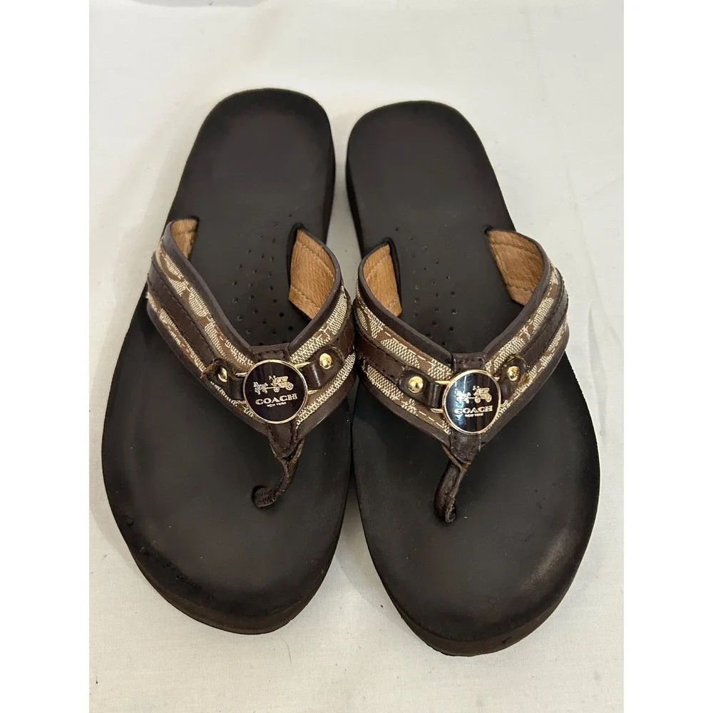 COACH Jasmine Logo Flip Flop Thong Logo Sandals SZ 7B Brown Cushioned Insole